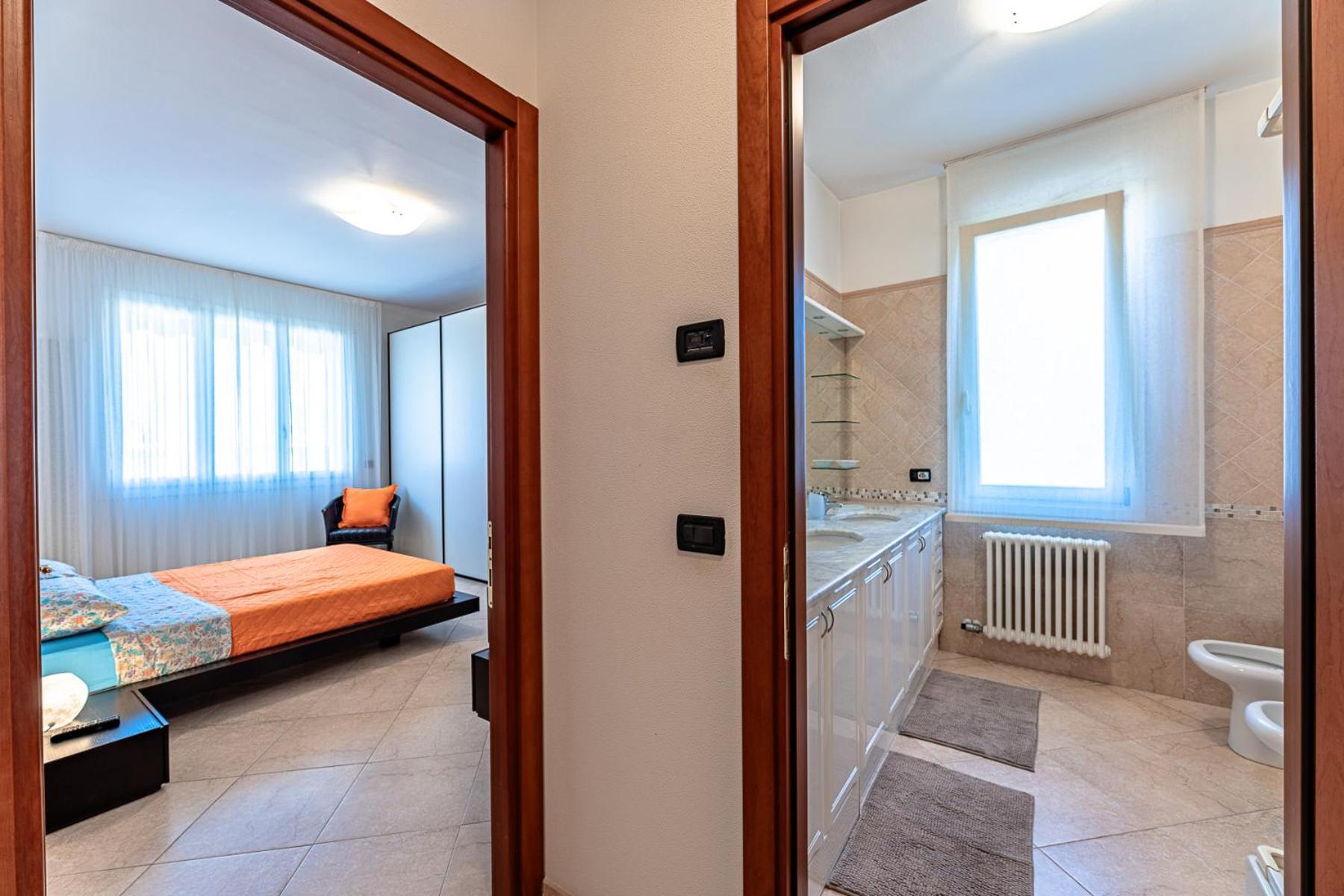 Апартаменты La Dimora Della Lullu, Luxury Пьетра-Лигуре Экстерьер фото